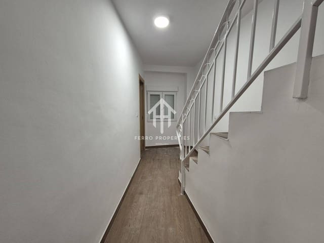 2 Zimmer Haus zu verkaufen in Loja - 75.000 € (Ref: 9598530)