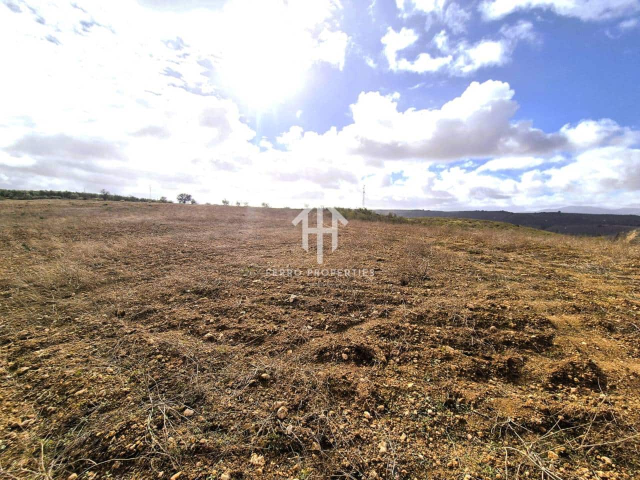 Mark till salu i Moraleda de Zafayona - 430 000 € (Ref: 9651056)