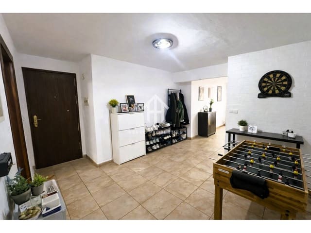 2 makuuhuone Asunto myytävänä paikassa Loja - 75 000 € (Ref: 9673729)