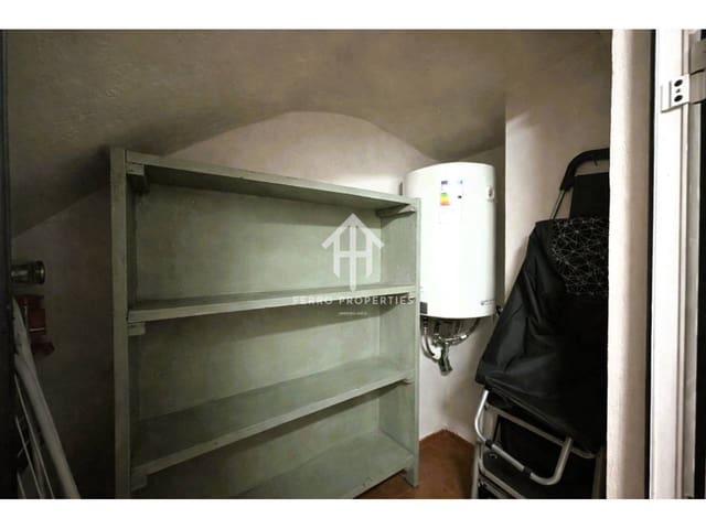 2 makuuhuone Asunto myytävänä paikassa Loja - 75 000 € (Ref: 9673729)