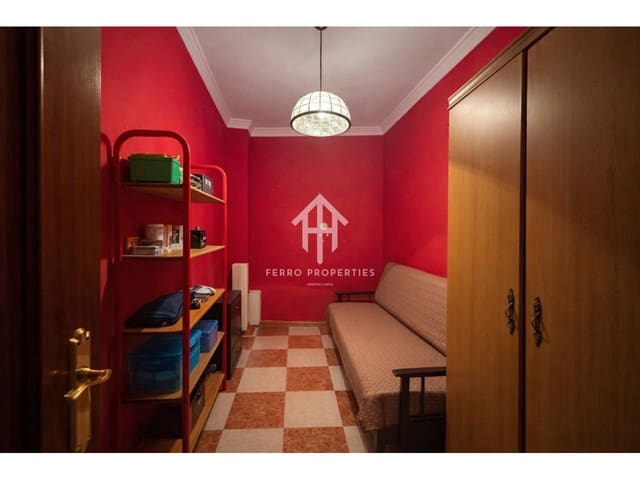 3 slaapkamer Flat te koop in Loja - € 67.000 (Ref: 9688748)