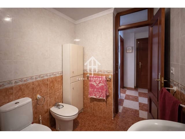 3 slaapkamer Flat te koop in Loja - € 67.000 (Ref: 9688748)