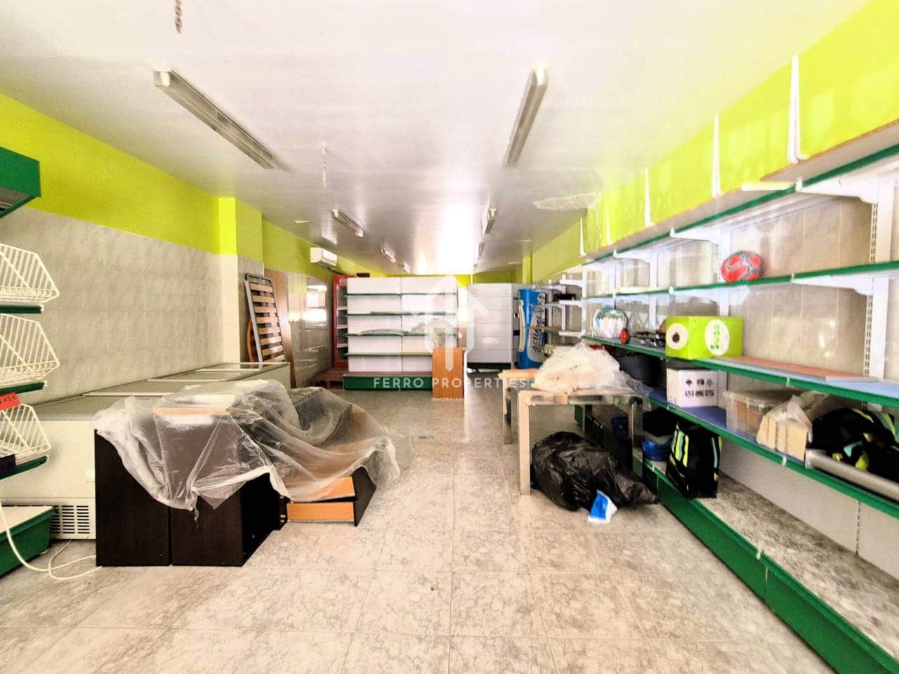 Commercial for rent in Loja - € 350 (Ref: 9694600)