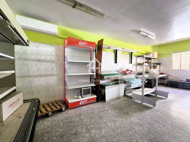 Commercial for rent in Loja - € 350 (Ref: 9694600)