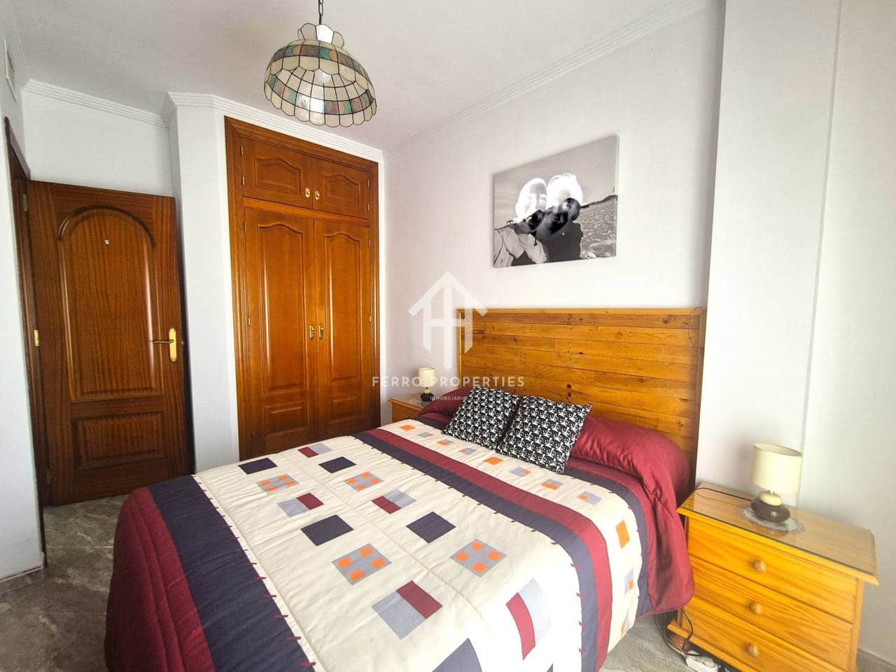 5 bedroom Villa for sale in Loja with garage - € 259,900 (Ref: 9694601)