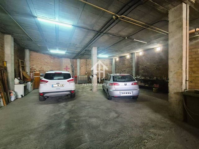 Chalet de 5 habitaciones en Loja en venta con garaje - 259.900 € (Ref: 9694601)