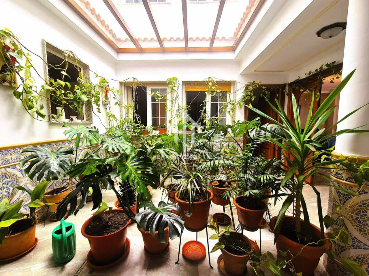 5 bedroom Villa for sale in Loja with garage - € 259,900 (Ref: 9694601)