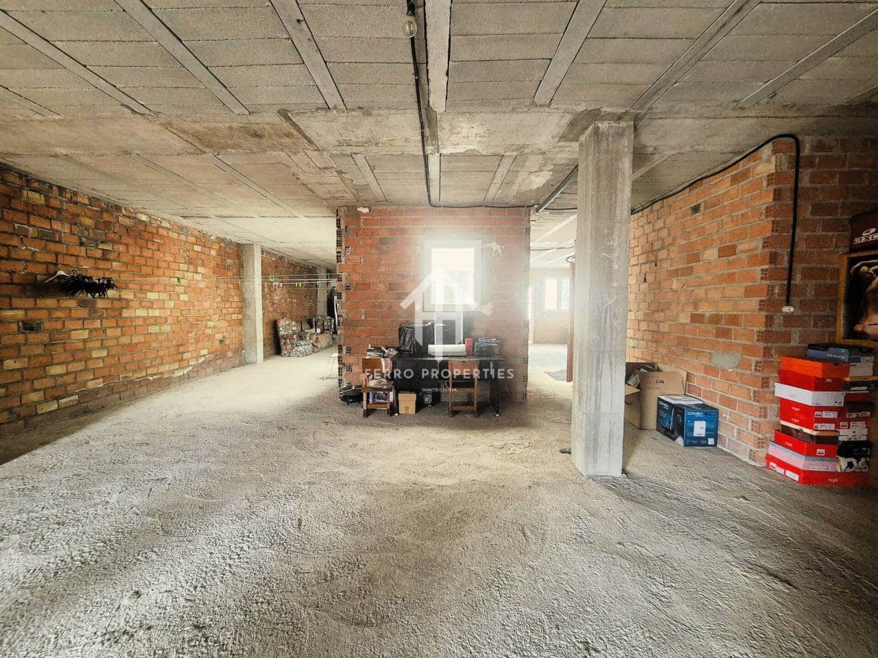 5 bedroom Villa for sale in Loja with garage - € 259,900 (Ref: 9694601)