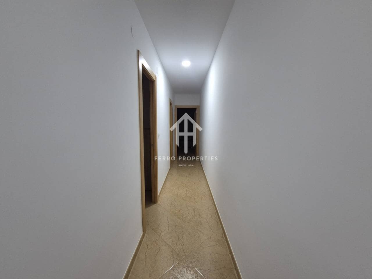 3 bedroom Flat for sale in Loja with garage - € 129,900 (Ref: 9697954)