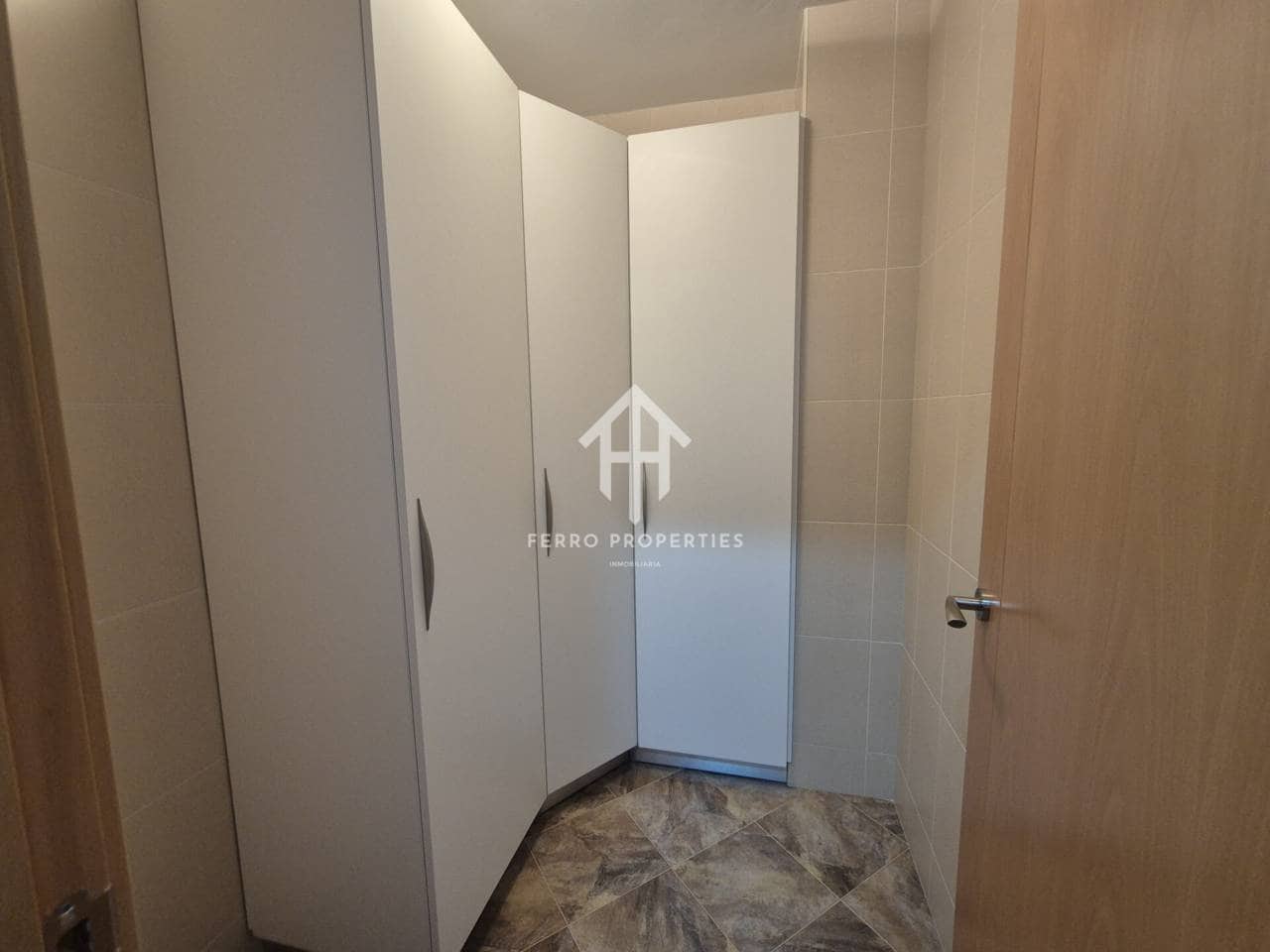 3 bedroom Flat for sale in Loja with garage - € 129,900 (Ref: 9697954)