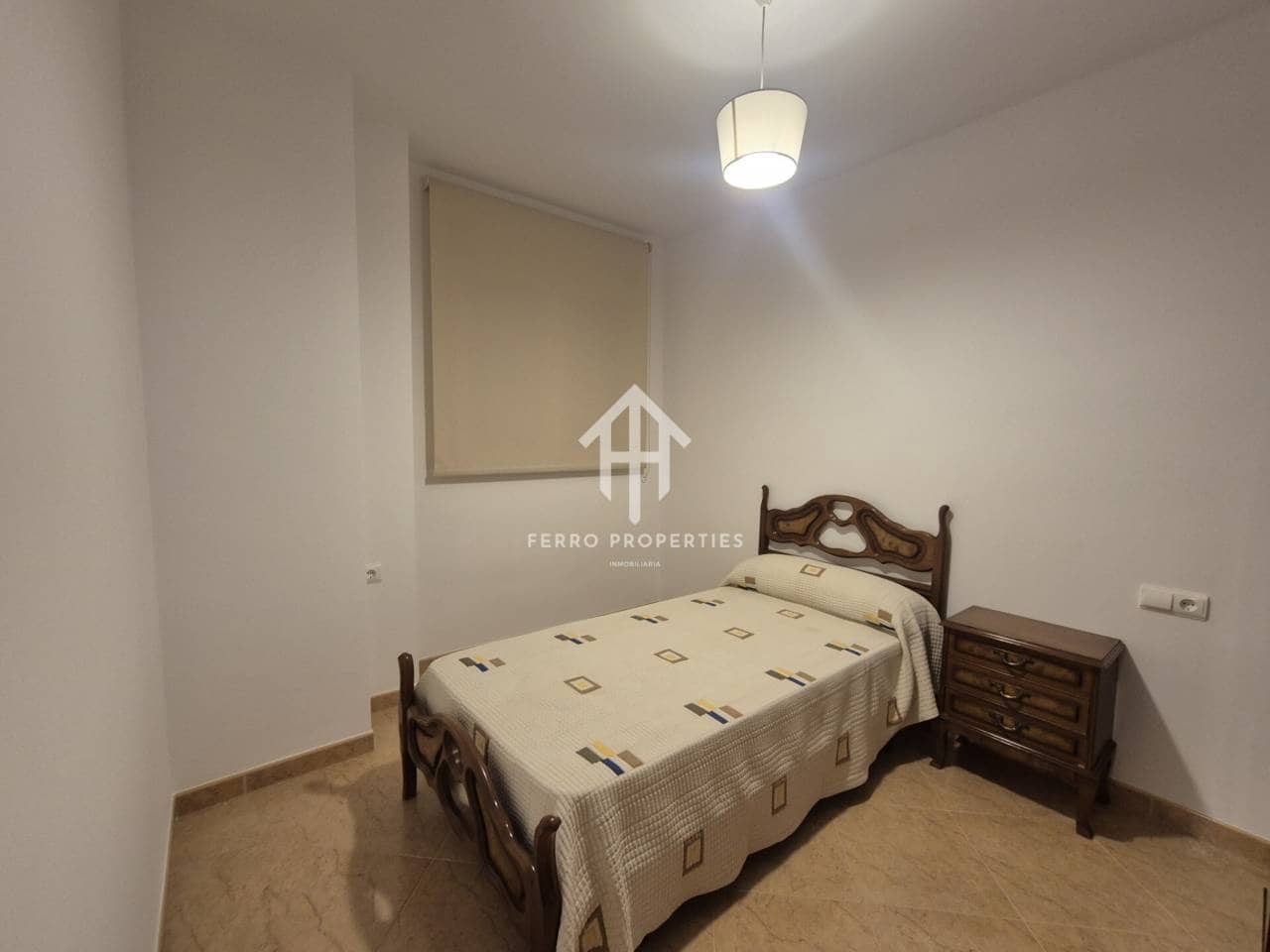 3 bedroom Flat for sale in Loja with garage - € 129,900 (Ref: 9697954)