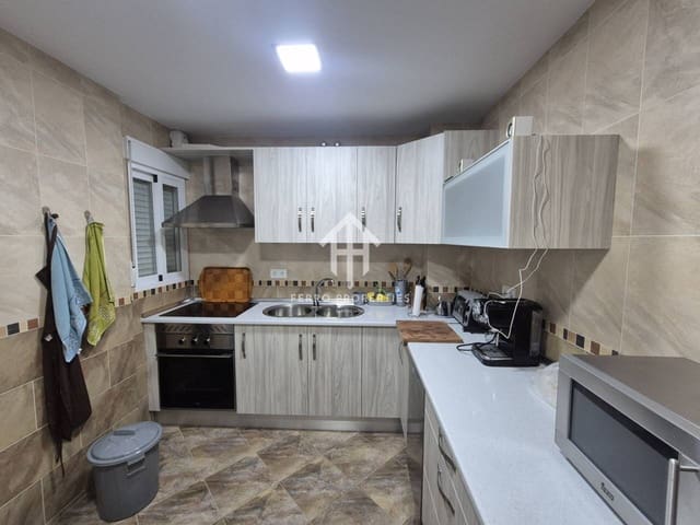3 camera da letto Appartamento in vendita in Loja con garage - 128.900 € (Rif: 9697954)