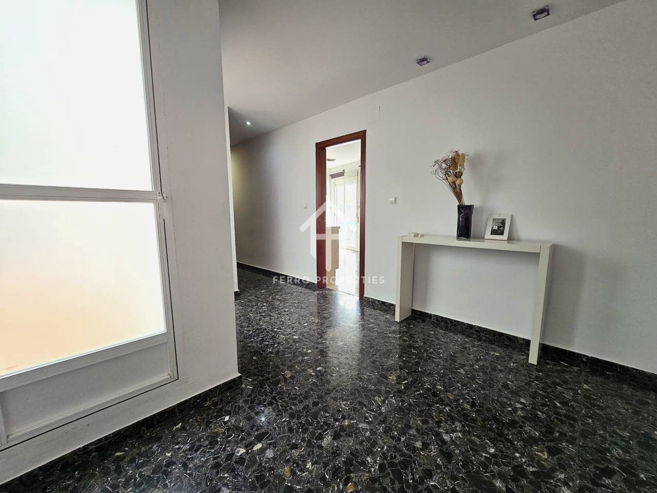 3 camera da letto Appartamento da affittare in Loja con garage - 700 € (Rif: 9726261)