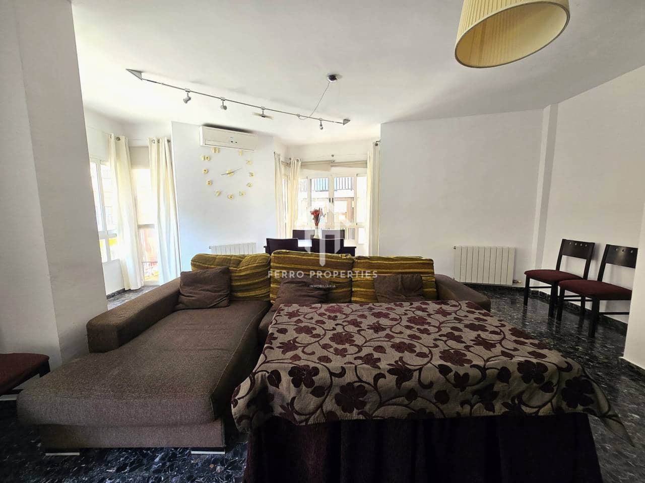 3 camera da letto Appartamento da affittare in Loja con garage - 700 € (Rif: 9726261)