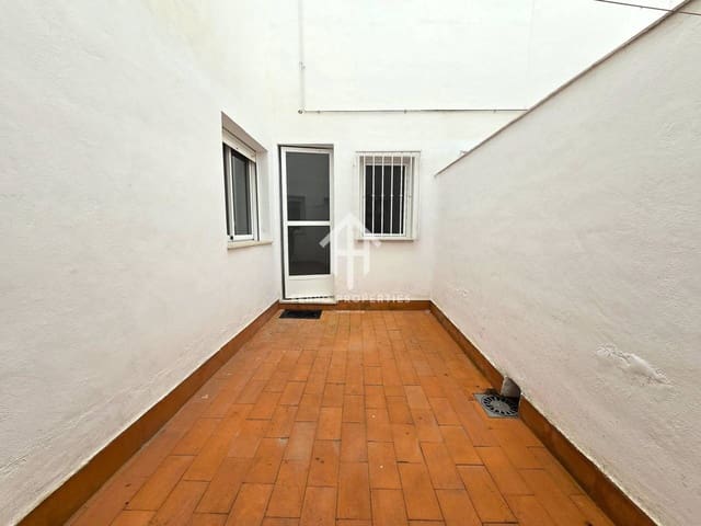 3 camera da letto Appartamento da affittare in Loja con garage - 700 € (Rif: 9726261)