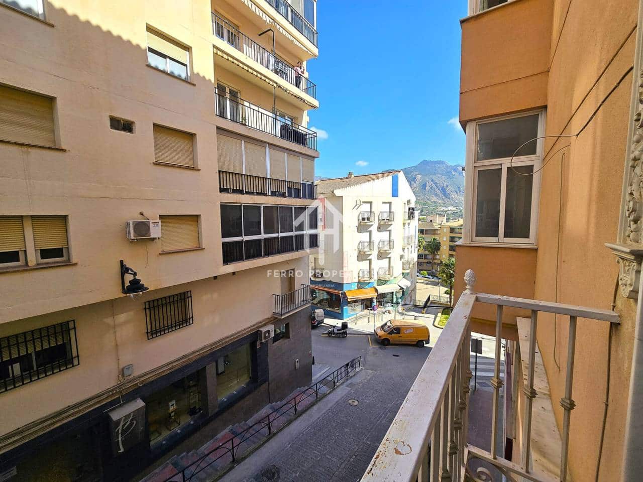 3 camera da letto Appartamento da affittare in Loja con garage - 700 € (Rif: 9726261)