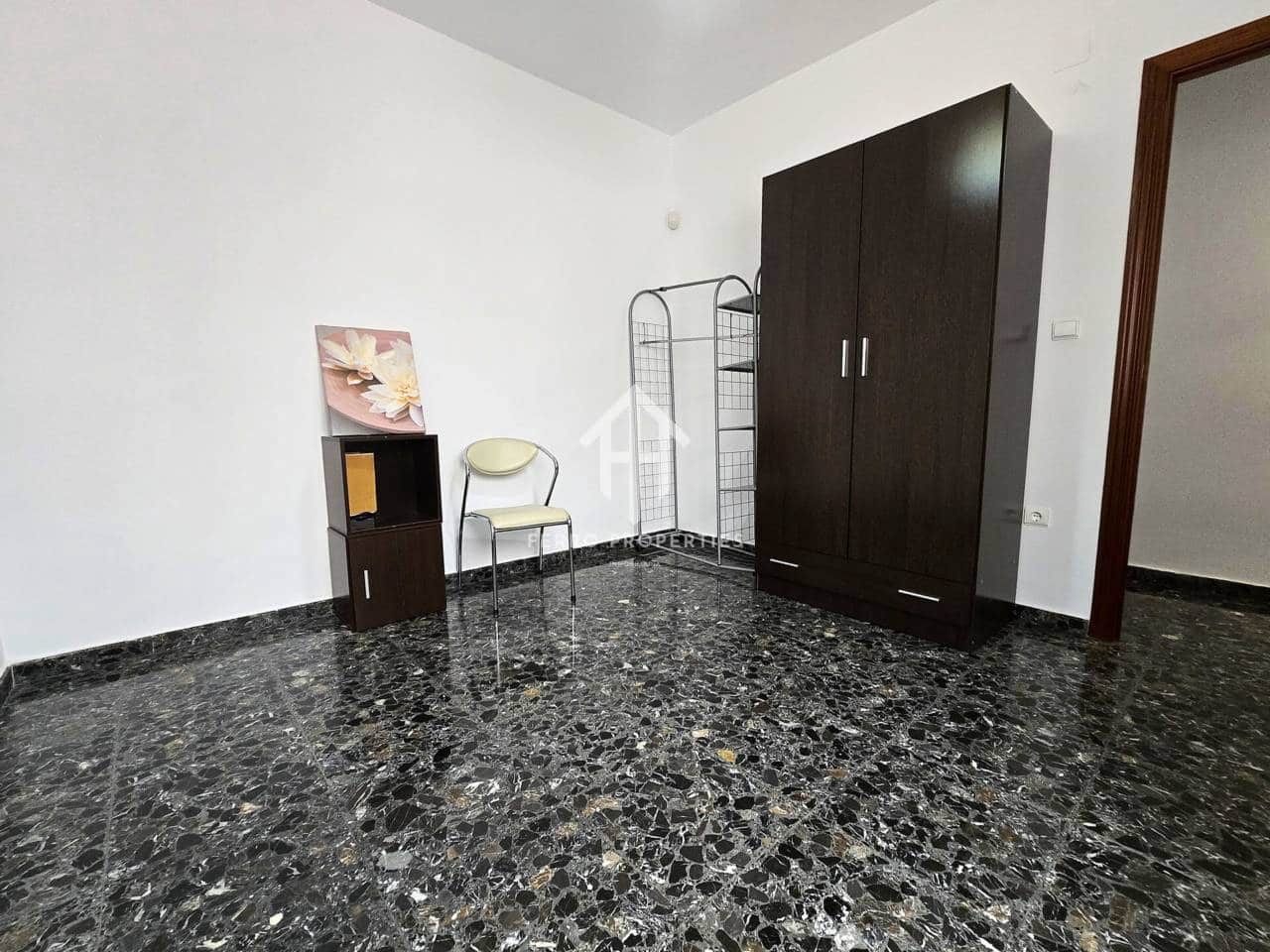 3 camera da letto Appartamento da affittare in Loja con garage - 700 € (Rif: 9726261)