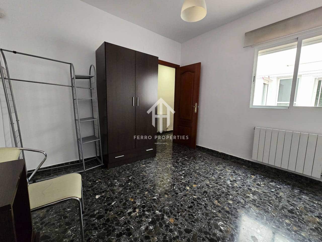 3 camera da letto Appartamento da affittare in Loja con garage - 700 € (Rif: 9726261)