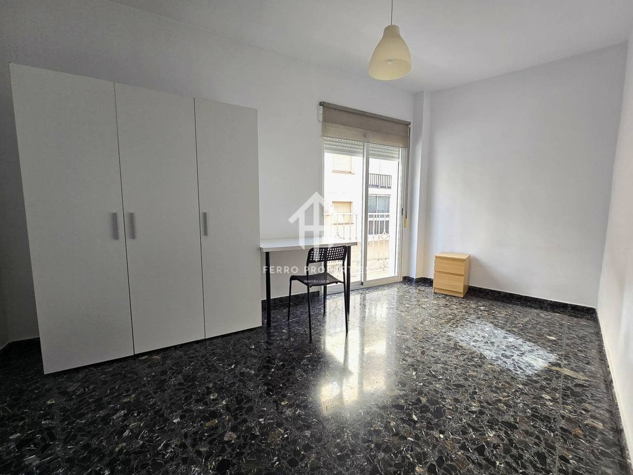 3 camera da letto Appartamento da affittare in Loja con garage - 700 € (Rif: 9726261)