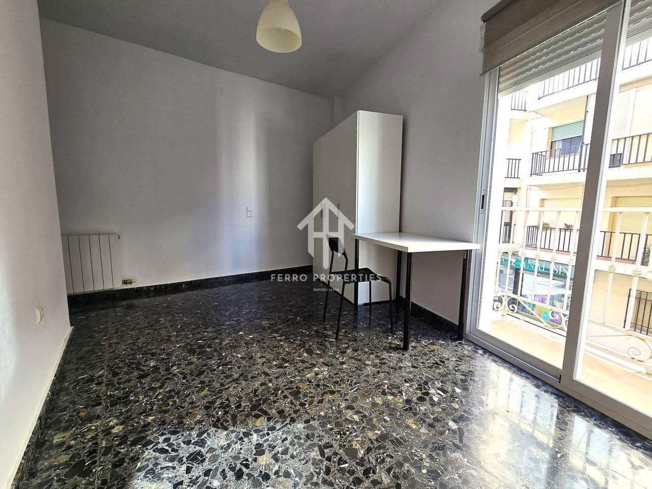 3 camera da letto Appartamento da affittare in Loja con garage - 700 € (Rif: 9726261)