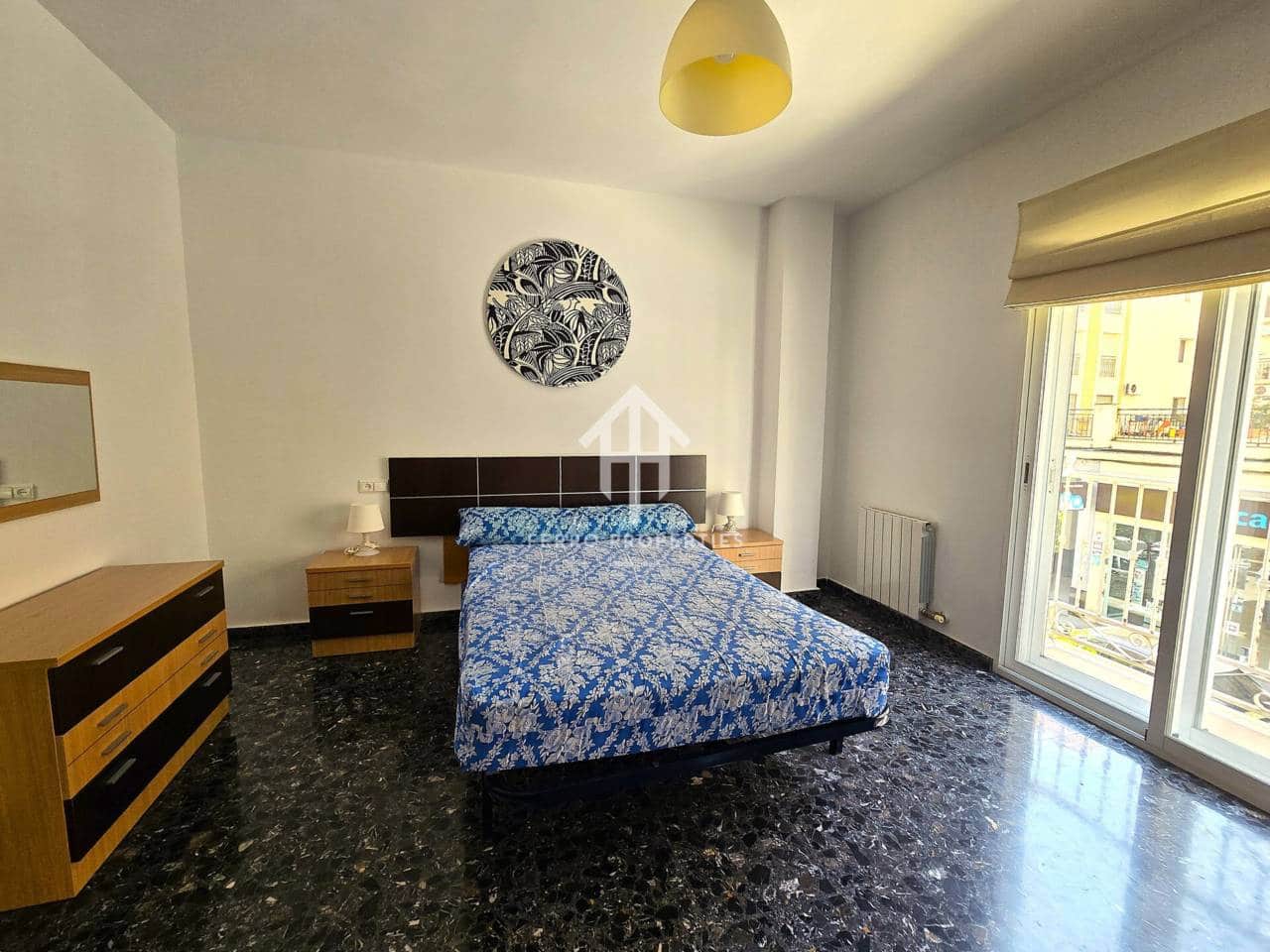 3 camera da letto Appartamento da affittare in Loja con garage - 700 € (Rif: 9726261)