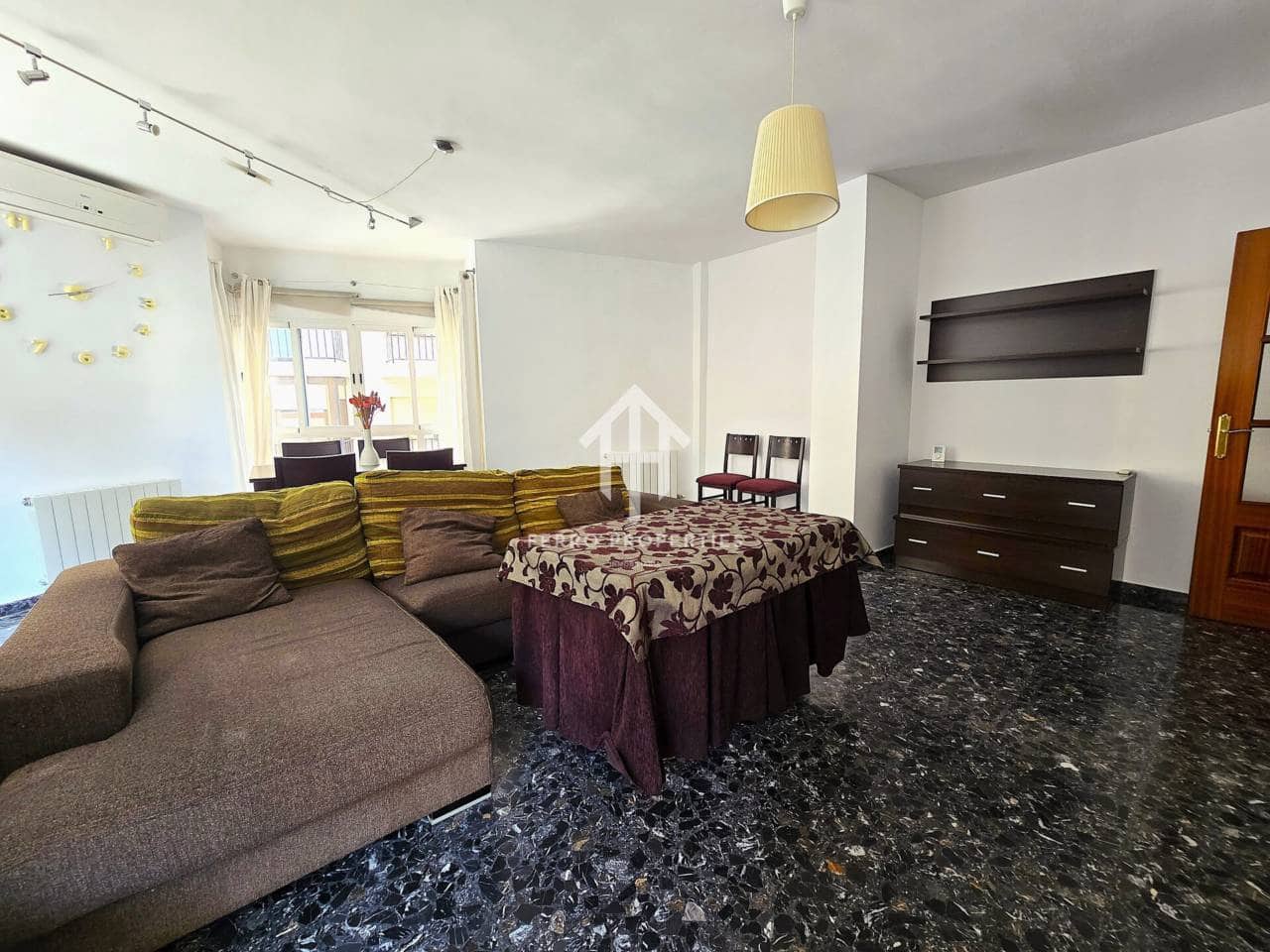 3 camera da letto Appartamento da affittare in Loja con garage - 700 € (Rif: 9726261)