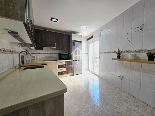 3 camera da letto Appartamento da affittare in Loja con garage - 700 € (Rif: 9726261)