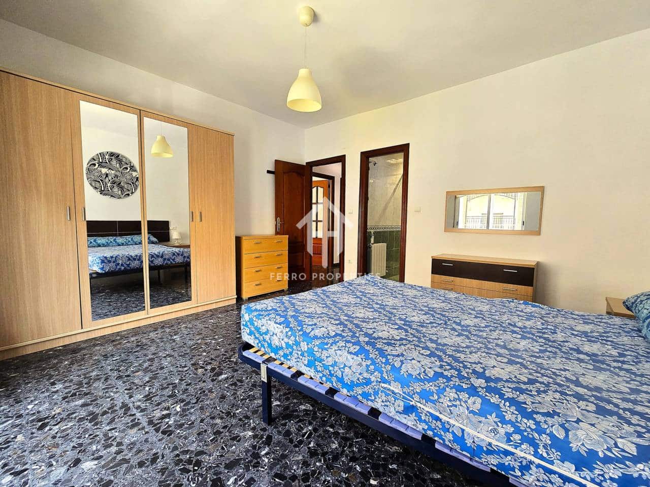 3 camera da letto Appartamento da affittare in Loja con garage - 700 € (Rif: 9726261)