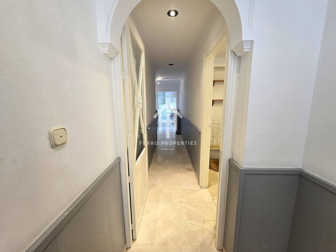 3 slaapkamer Villa te huur in Loja met garage - € 850 (Ref: 9737783)