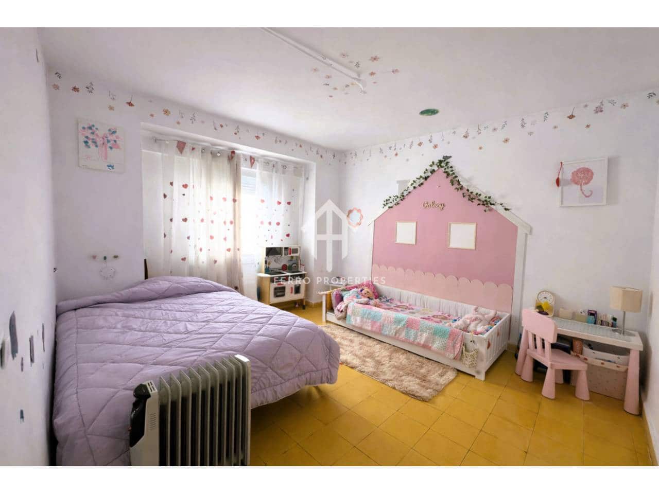 3 bedroom Townhouse for sale in Loja - € 86,000 (Ref: 9743141)