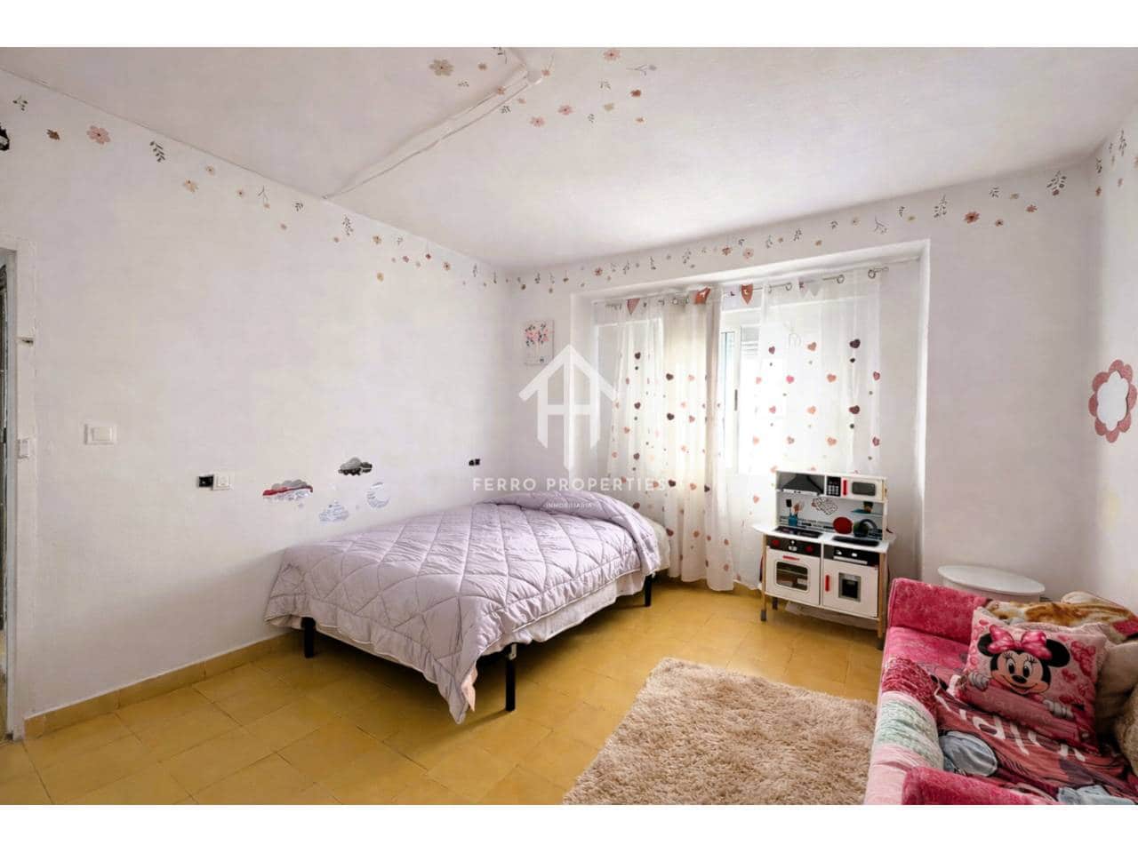 3 bedroom Townhouse for sale in Loja - € 86,000 (Ref: 9743141)