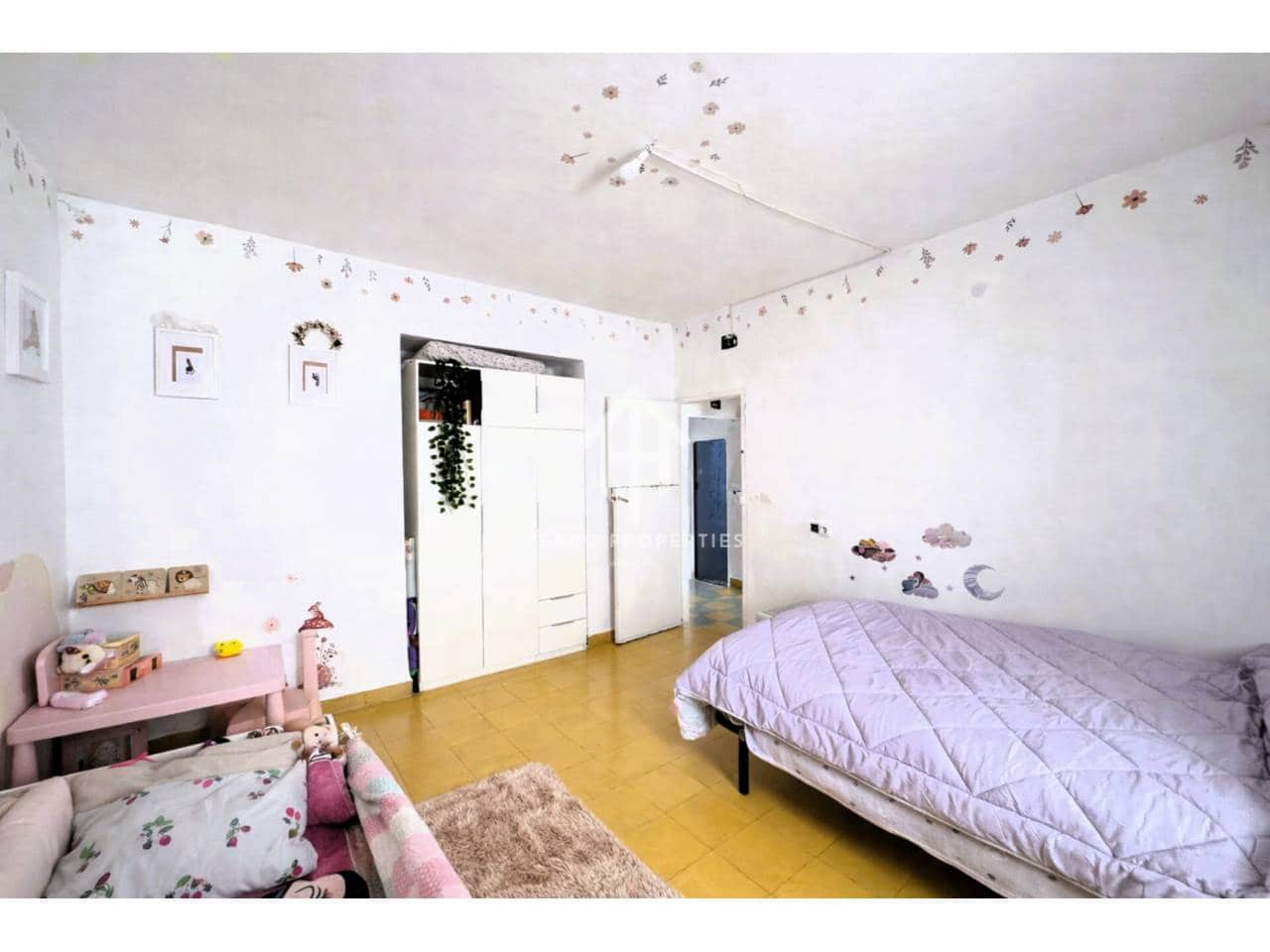 3 bedroom Townhouse for sale in Loja - € 86,000 (Ref: 9743141)