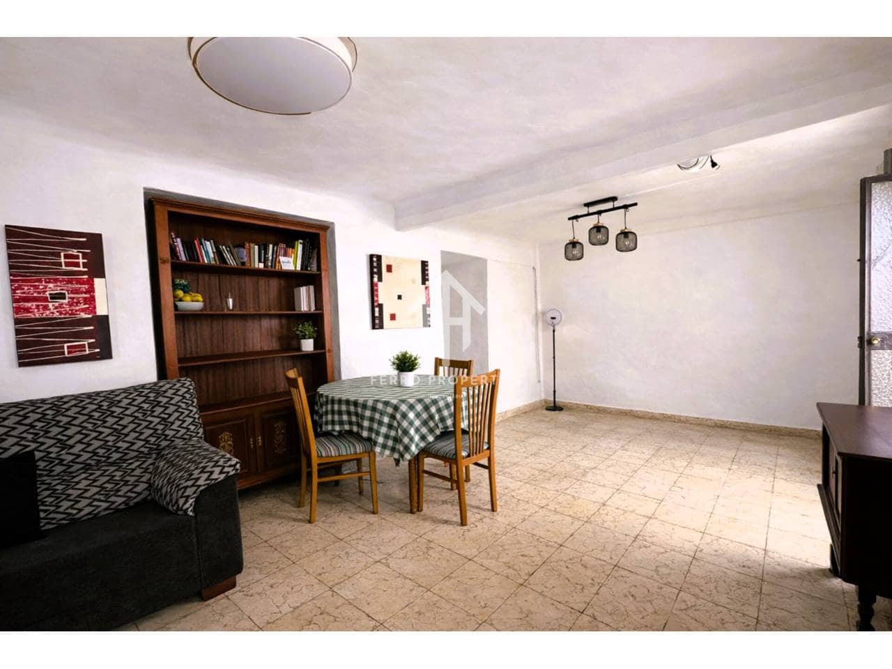 3 bedroom Townhouse for sale in Loja - € 86,000 (Ref: 9743141)