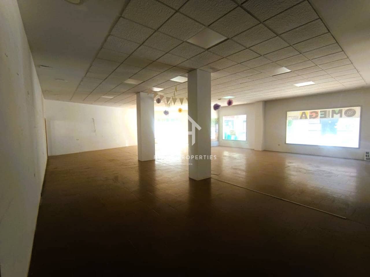 1 sypialnia Komercyjne na sprzedaż w Loja z garażem - 140 000 € (Ref: 9755191)