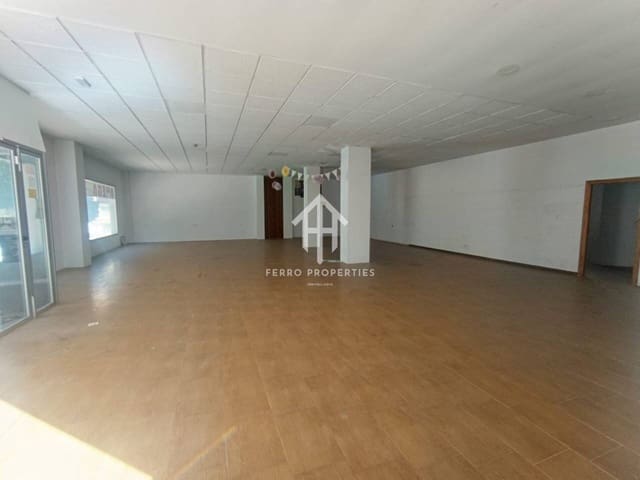 1 camera da letto Commerciale in vendita in Loja con garage - 140.000 € (Rif: 9755191)