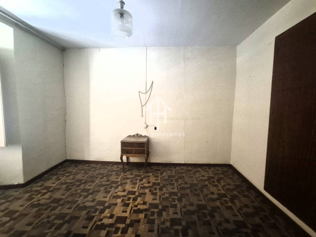 5 soveværelse Byhus til salg i Loja - € 67.500 (Ref: 9755192)