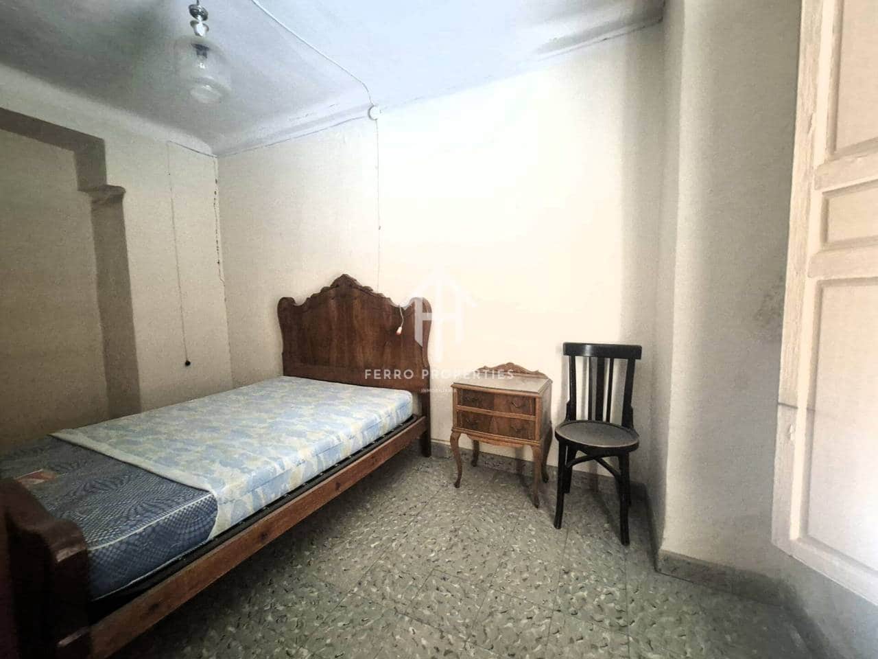 5 soveværelse Byhus til salg i Loja - € 67.500 (Ref: 9755192)