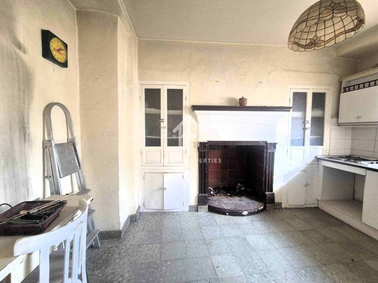 5 soveværelse Byhus til salg i Loja - € 67.500 (Ref: 9755192)