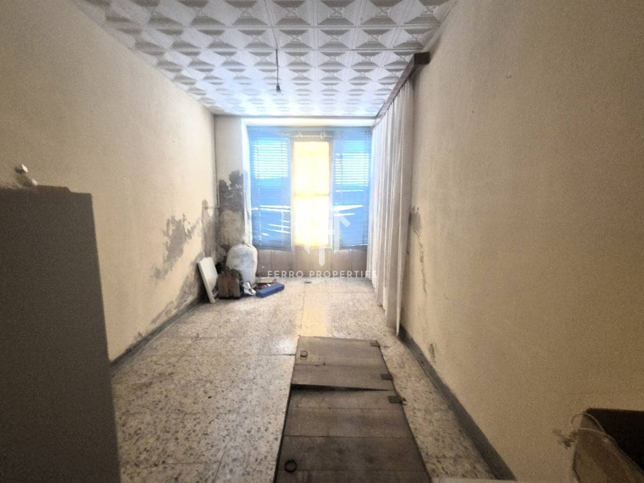 5 soveværelse Byhus til salg i Loja - € 67.500 (Ref: 9755192)