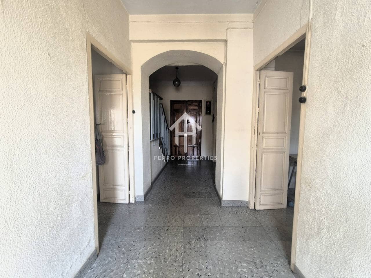 5 soveværelse Byhus til salg i Loja - € 67.500 (Ref: 9755192)