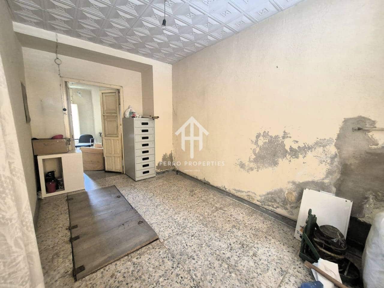 5 soveværelse Byhus til salg i Loja - € 67.500 (Ref: 9755192)