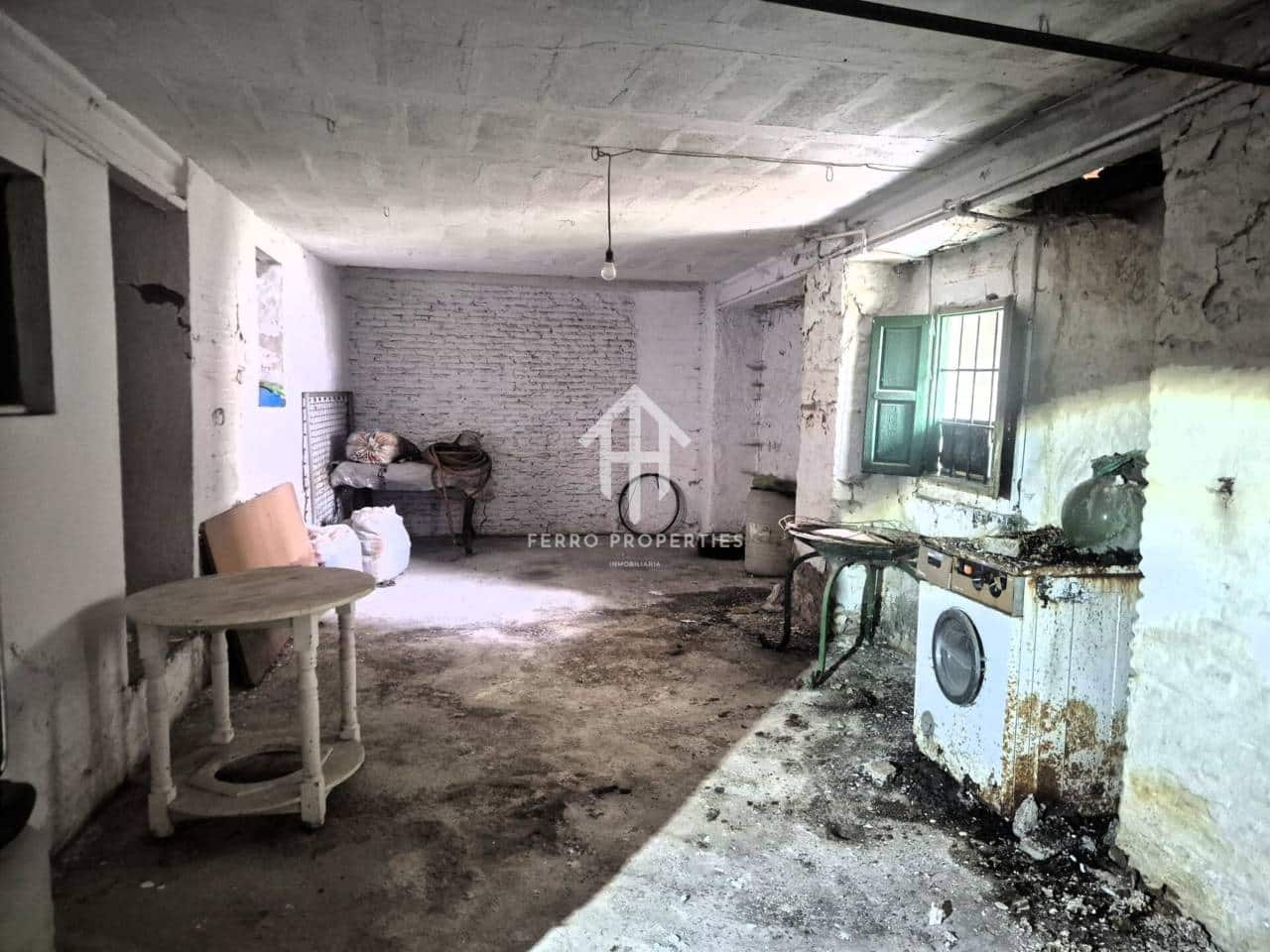 5 soveværelse Byhus til salg i Loja - € 67.500 (Ref: 9755192)