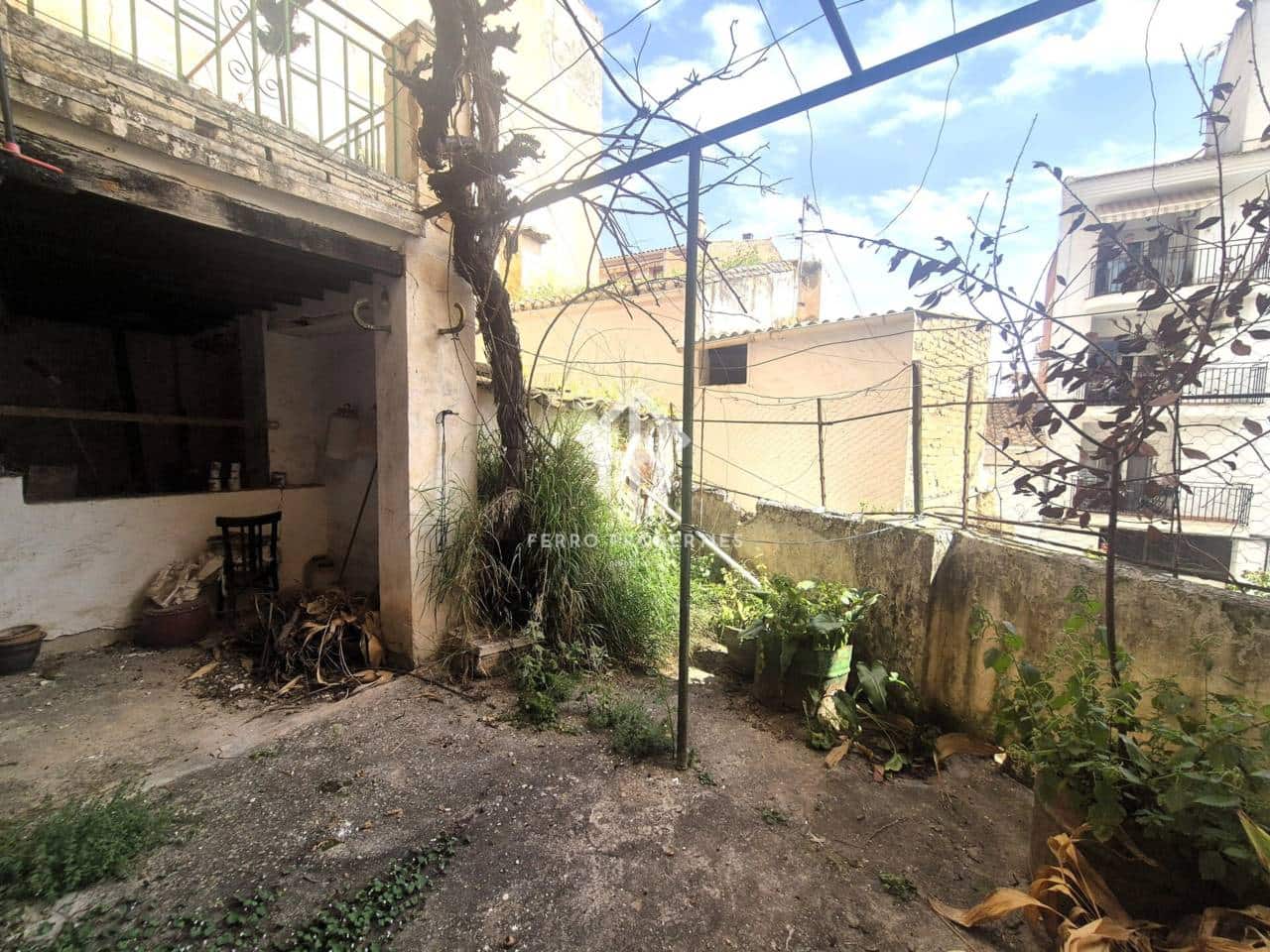 5 soveværelse Byhus til salg i Loja - € 67.500 (Ref: 9755192)