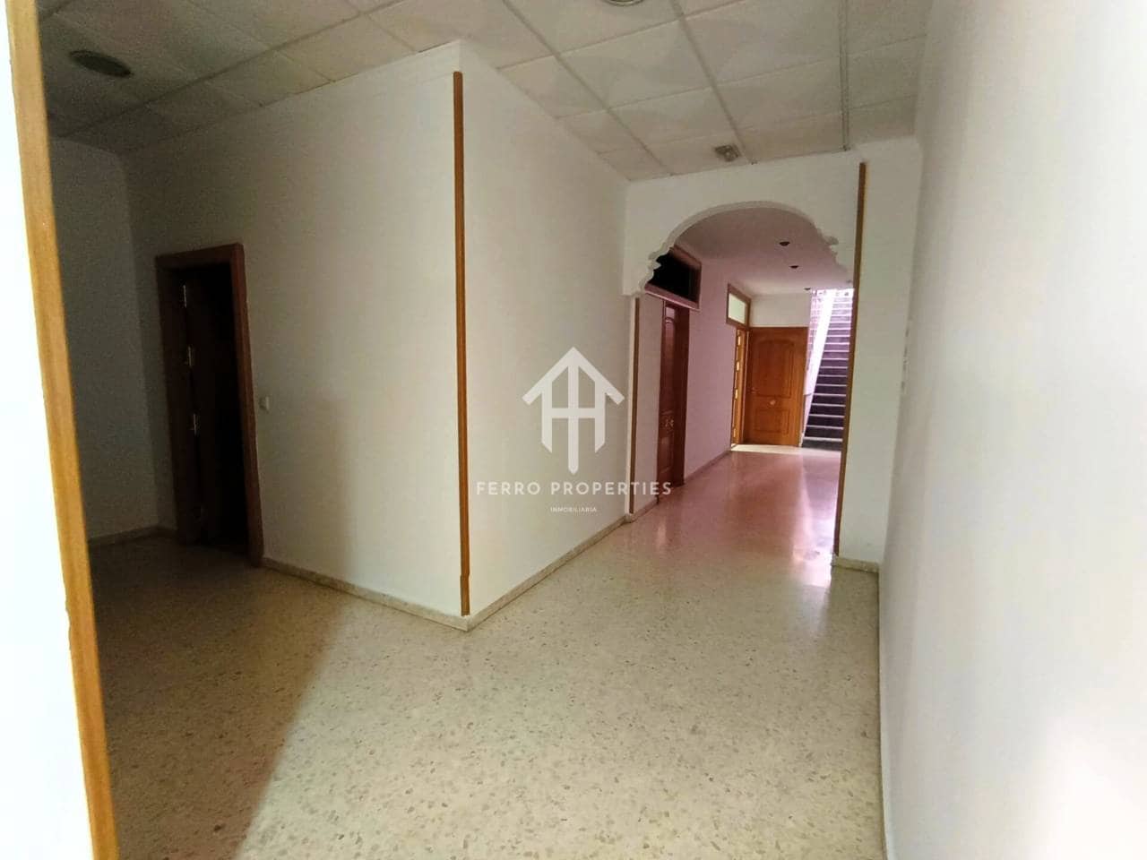 Commerciale in vendita in Loja - 82.500 € (Rif: 9758328)