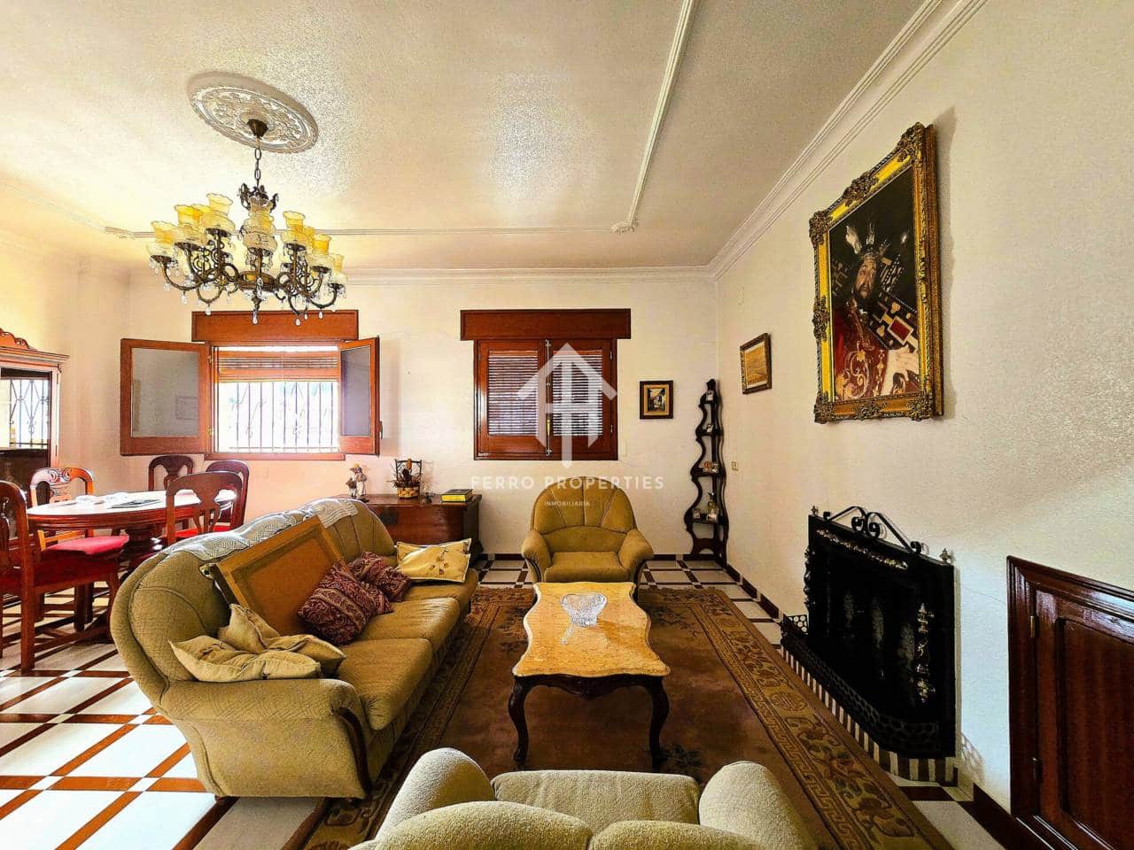 5 bedroom Apartment for sale in Algarinejo with garage - € 299,900 (Ref: 9761624)