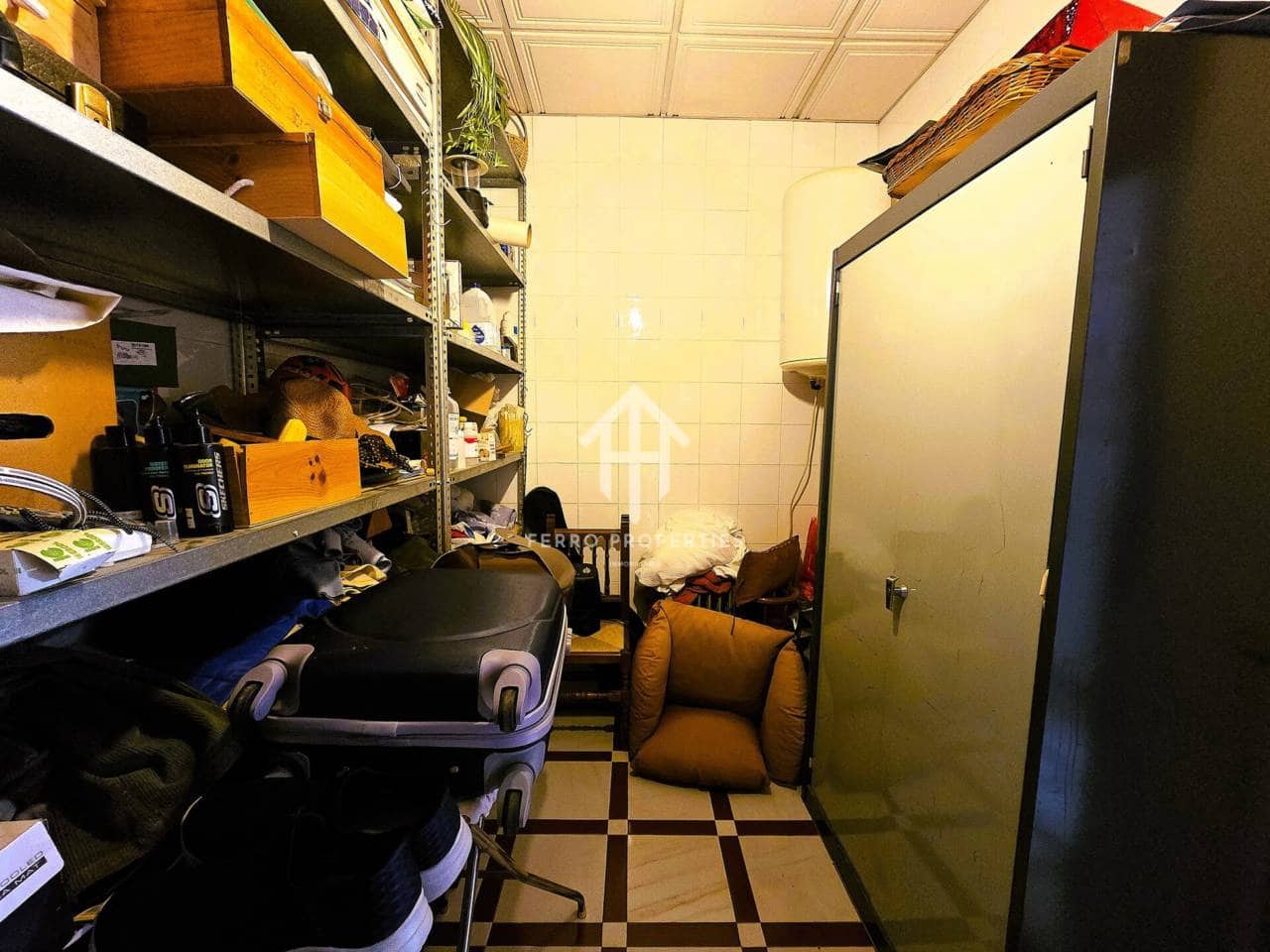 5 bedroom Apartment for sale in Algarinejo with garage - € 299,900 (Ref: 9761624)