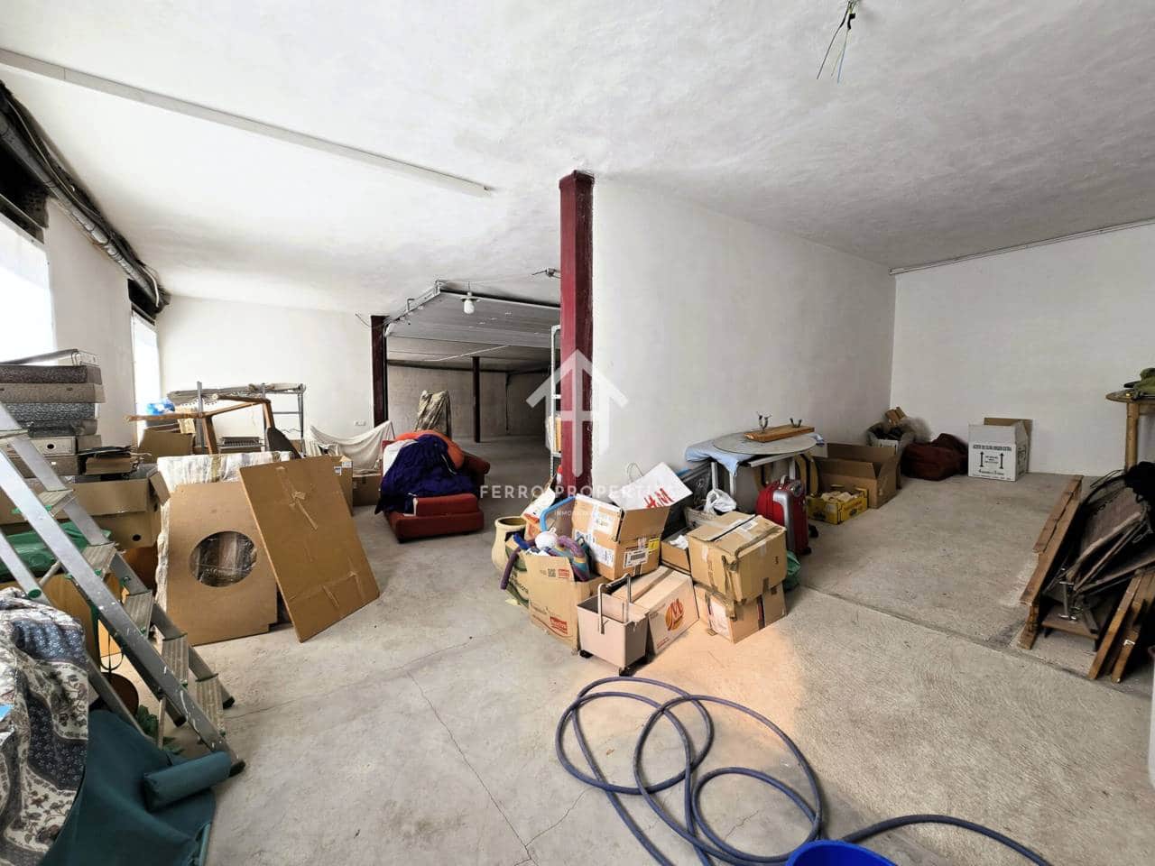 5 bedroom Apartment for sale in Algarinejo with garage - € 299,900 (Ref: 9761624)