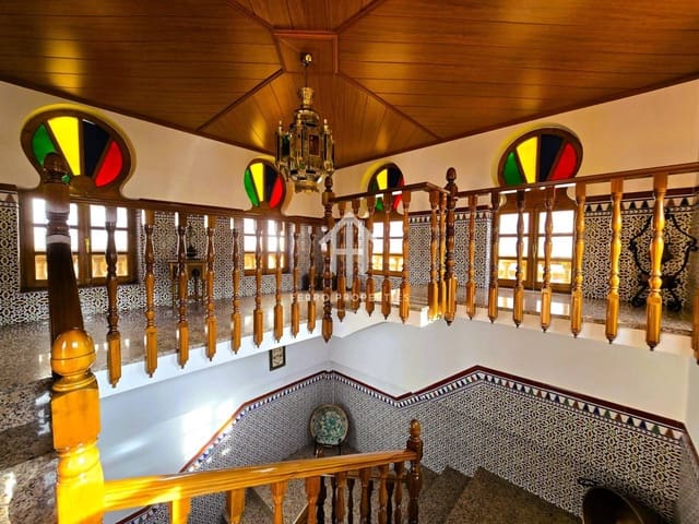 5 bedroom Apartment for sale in Algarinejo with garage - € 299,900 (Ref: 9761624)