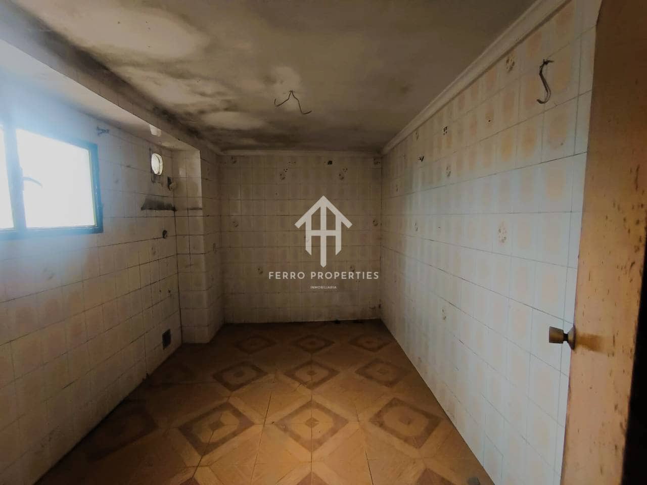 3 bedroom Townhouse for sale in Loja - € 37,000 (Ref: 9770207)