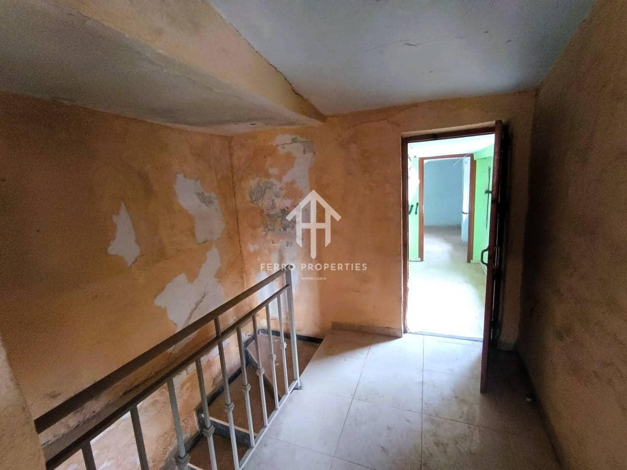 3 bedroom Townhouse for sale in Loja - € 37,000 (Ref: 9770207)